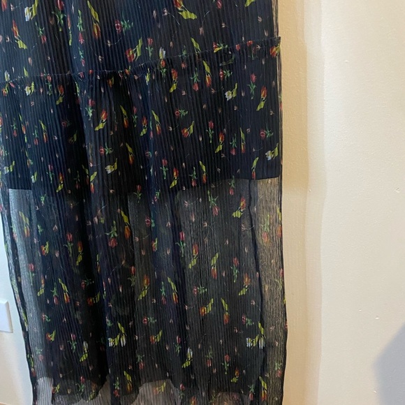 Lapis Pleated Crinkle Floral Black Maxi Dress size small - Picture 9 of 14